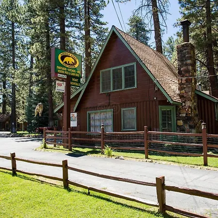 Golden Bear Cottages-2